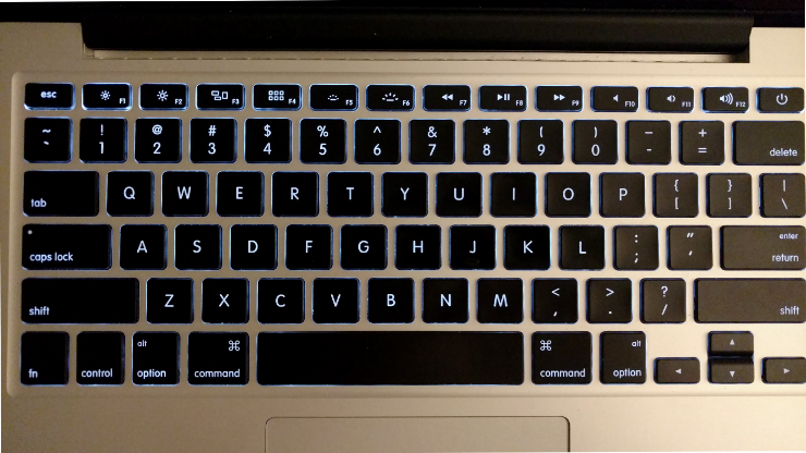 Keyboard with a Tenkeyless layout